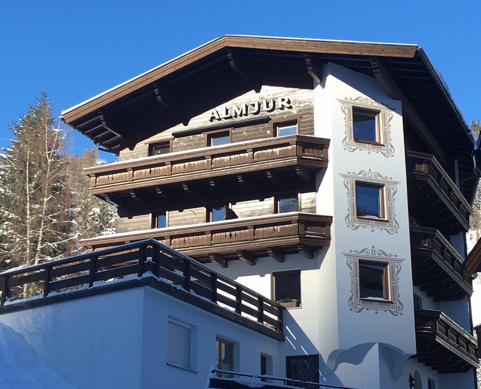 Hotel Garni Almjur سانكت أنتون ام ارلبرغ المظهر الخارجي الصورة